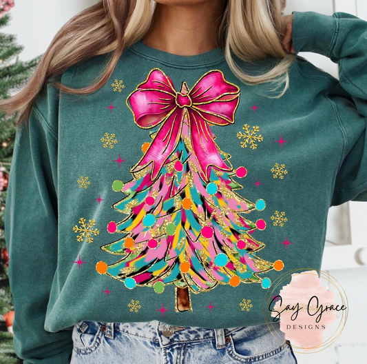 Christmas Tree with Pink Bow